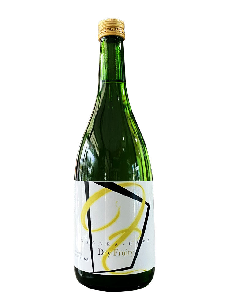 Nagaragawa Dry Fruity Junmai Daiginjo 720ml